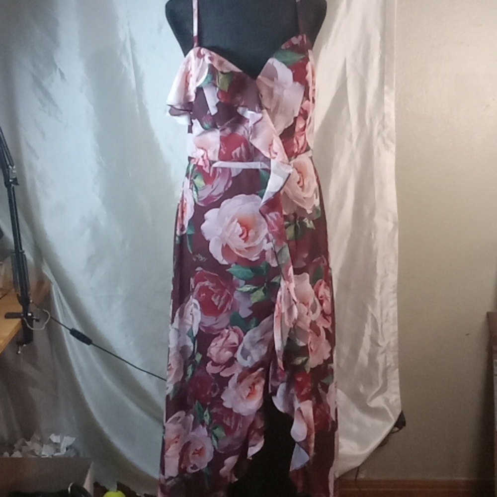 Cachet ruffled floral women's dress size 10